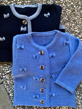 Lade das Bild in den Galerie-Viewer, Strickjacke Masche