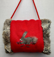 Lade das Bild in den Galerie-Viewer, Hase